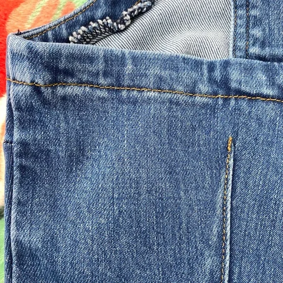 🎉FRAME Claire Denim Cropped Jumpsuit Wide Leg Small - Picture 9 of 16